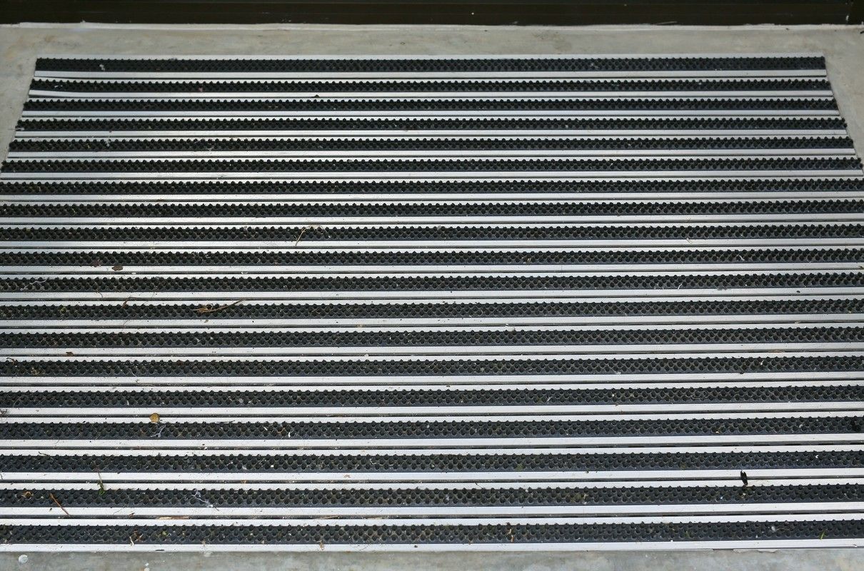 Jak dobierać wkłady czyszczące do wycieraczek systemowych?